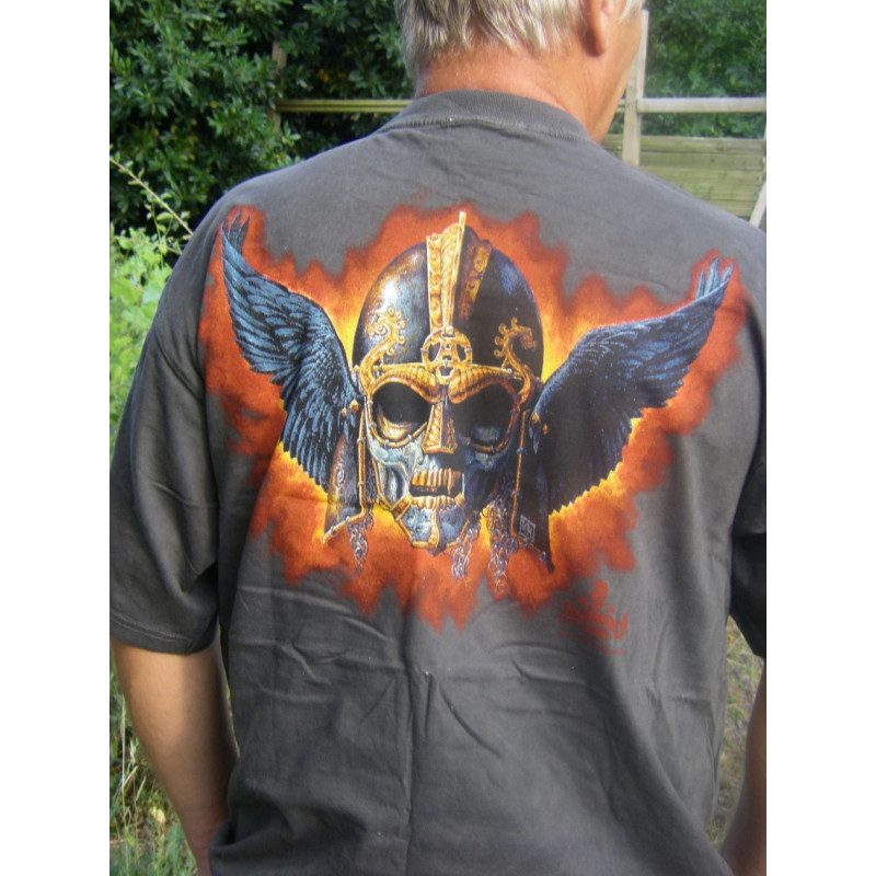 T-shirt alchemy carta casque gothique celte en flamme Recto/Verso taille : XL T-shirt alchemy carta casque gothique celte en flamme Recto/Verso taille : XL