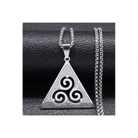 COLLIER AVEC PENDENTIF TRISKEL CELTIQUE TRIANGLE GRAVÉ