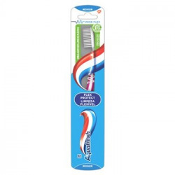 Brosse à dents Aquafresh Medium x1